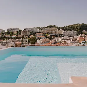 Amour Hotel